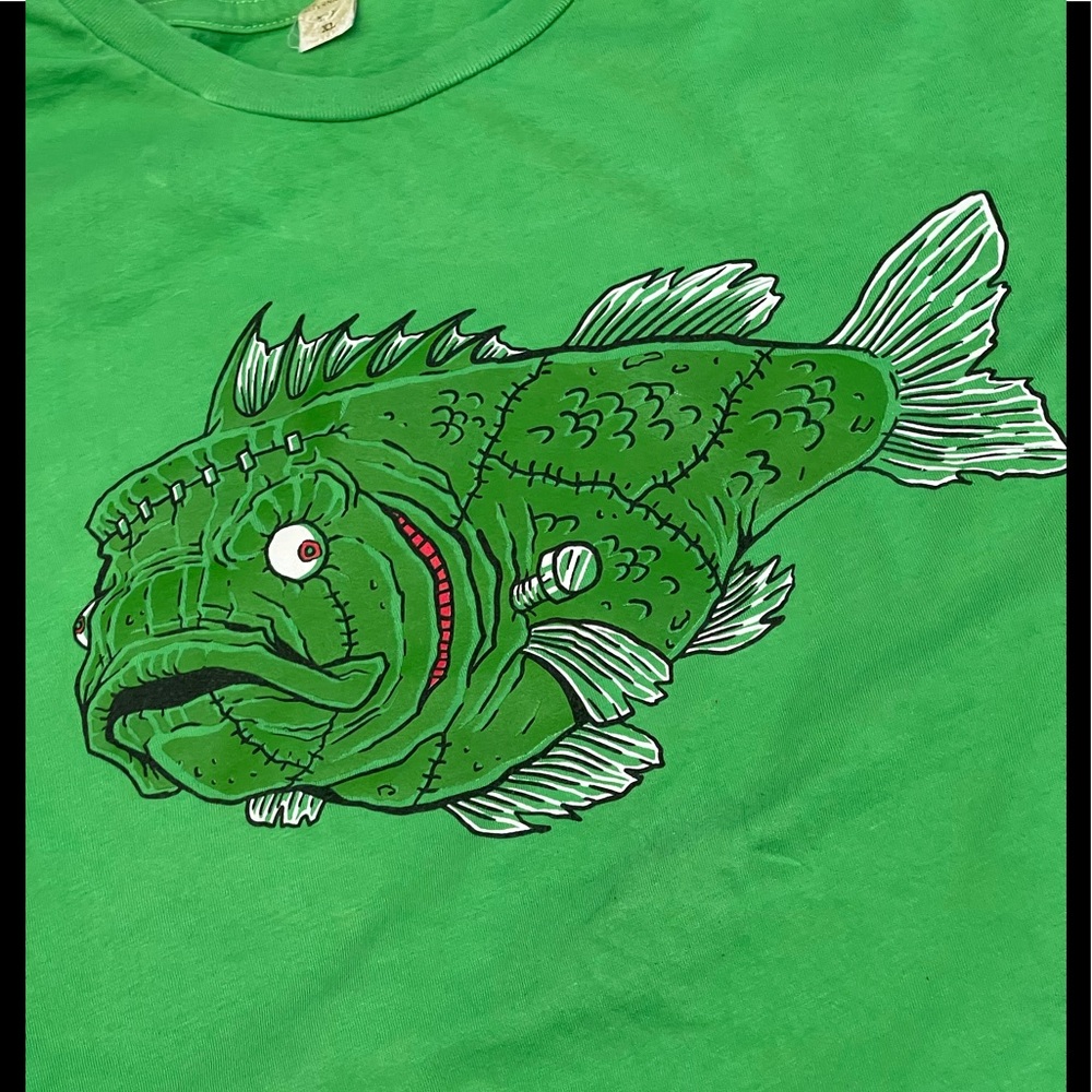 Alternative green fish T-shirt